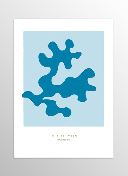 Art print oak leaf and background in light blue.